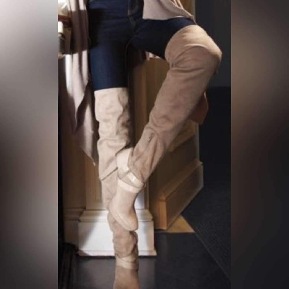 Jennifer Lopez Tan Over-the-Knee Boots